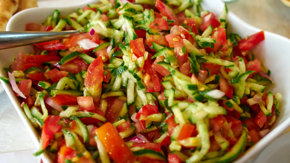 Salata de legume proaspete