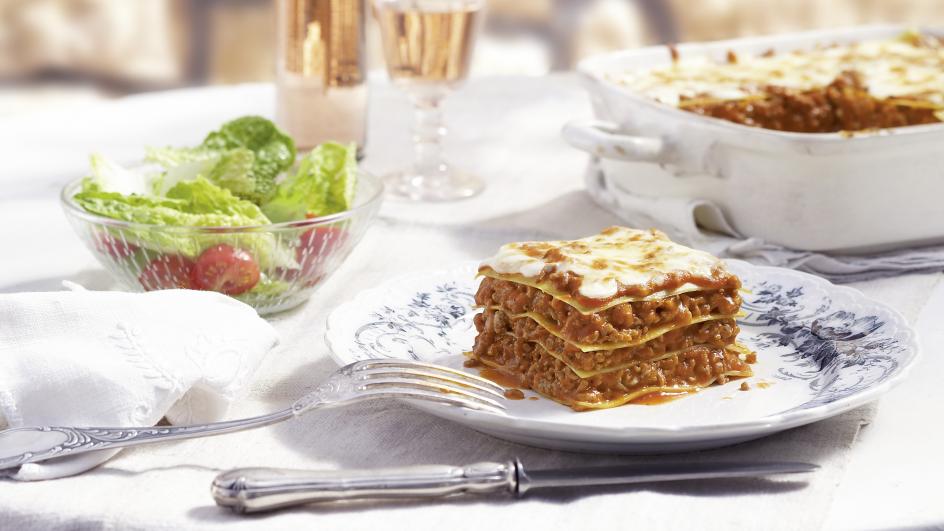 Lasagna cu sos Bechamel