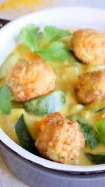 https://www.maggi.ro/sites/default/files/styles/search_result_153_272/public/article_images/SEM_Here_is_the_simplest_way_to_add_vegetables_to_your_kids_meals.jpg?itok=H1p42wYF