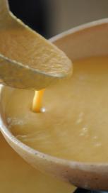 https://www.maggi.ro/sites/default/files/styles/search_result_153_272/public/article_images/SEM_Soup_Hacks.jpg?itok=zhslYgb_