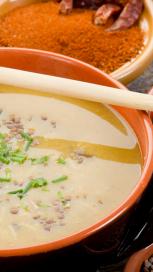 https://www.maggi.ro/sites/default/files/styles/search_result_153_272/public/article_images/SEM_Top_winter_soups.JPG?itok=vQSUgvL5
