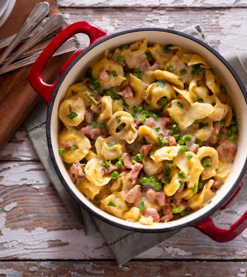Tortellini cu sunca in sos alb