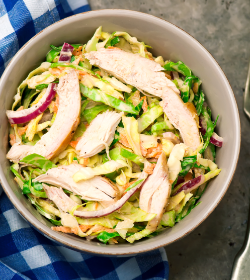Salata de varza cu piept de pui