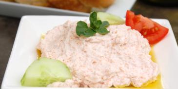 Salata de icre cu apa minerala