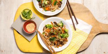 Noodles de vara la tigaie