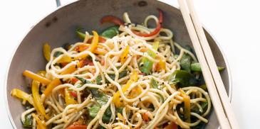 Pui cu chili noodles